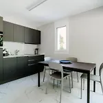 By Quokka 360 - Modern In Apartment *