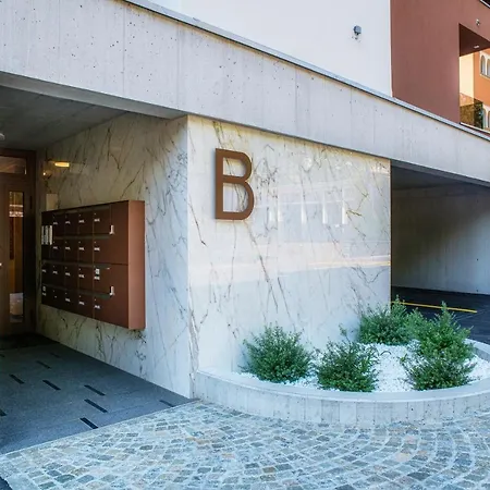 By Quokka 360 - In The Centre Of Апартаменты Локарно